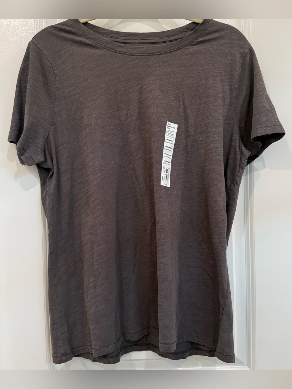 Sonoma Short-Sleeve fall Tee in Charcoal